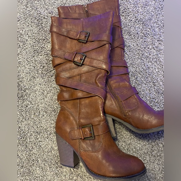Madden Girl Boots - Picture 5 of 5